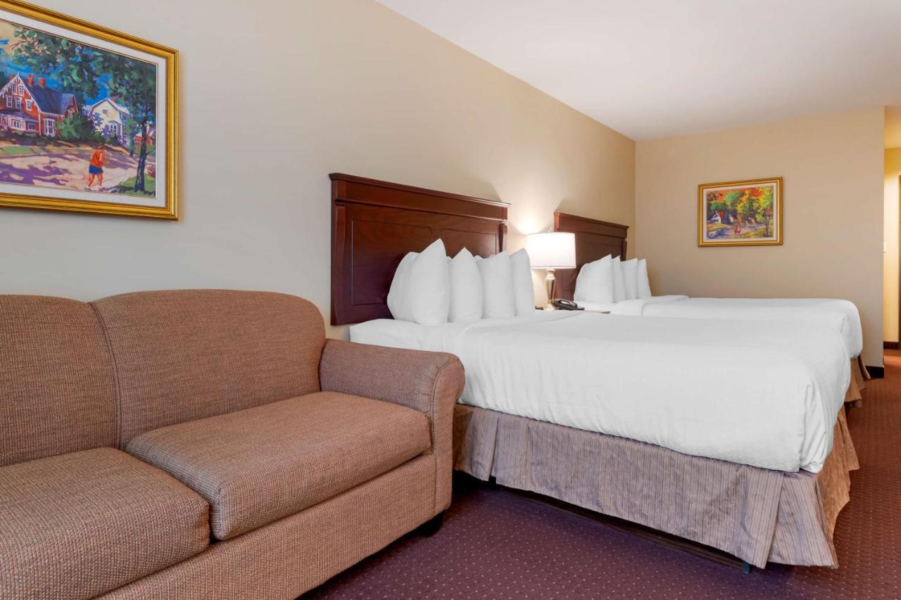 Best Western Plus Fredericton Hotel & Suites Zewnętrze zdjęcie