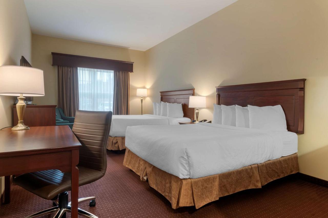 Best Western Plus Fredericton Hotel & Suites Zewnętrze zdjęcie