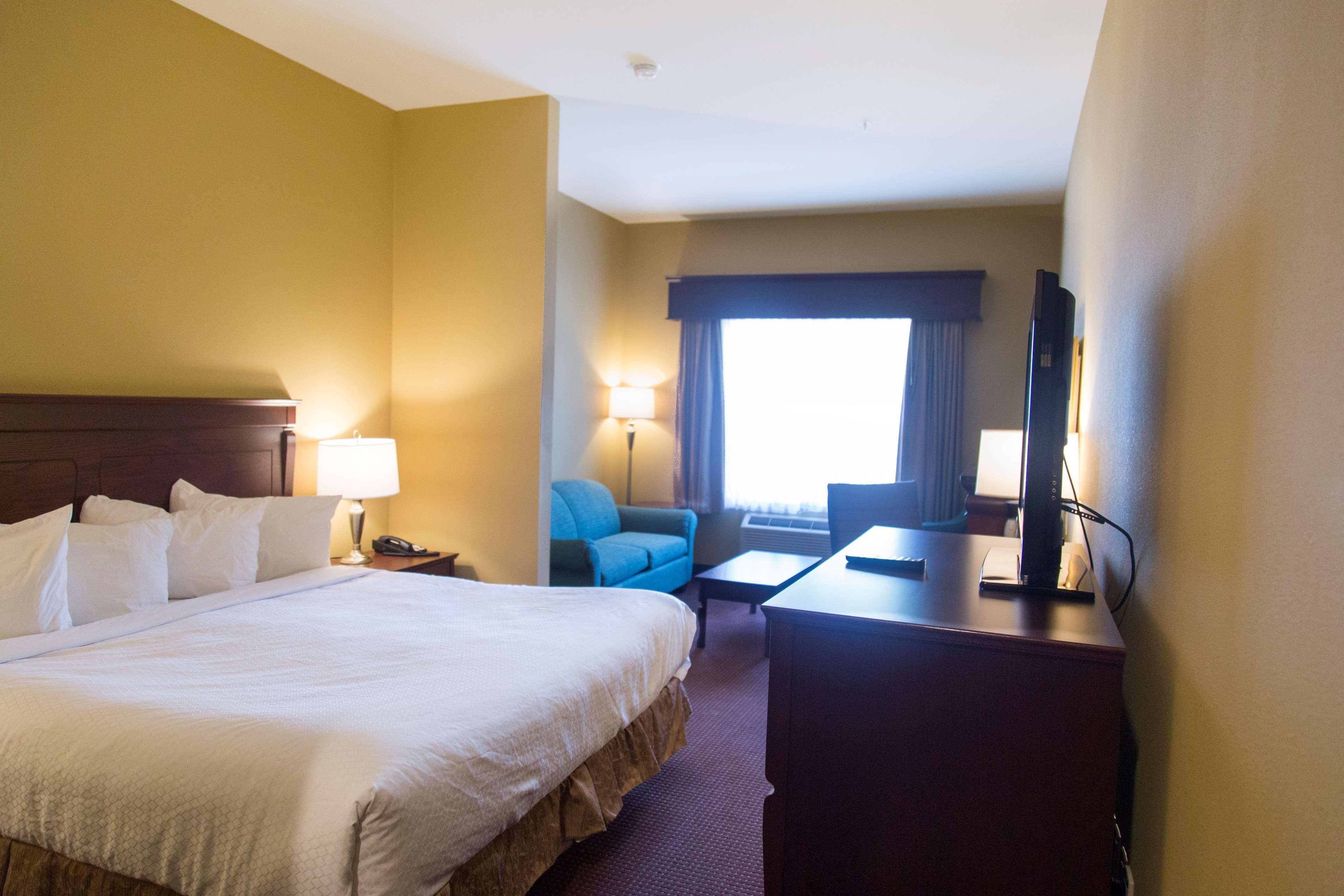 Best Western Plus Fredericton Hotel & Suites Zewnętrze zdjęcie