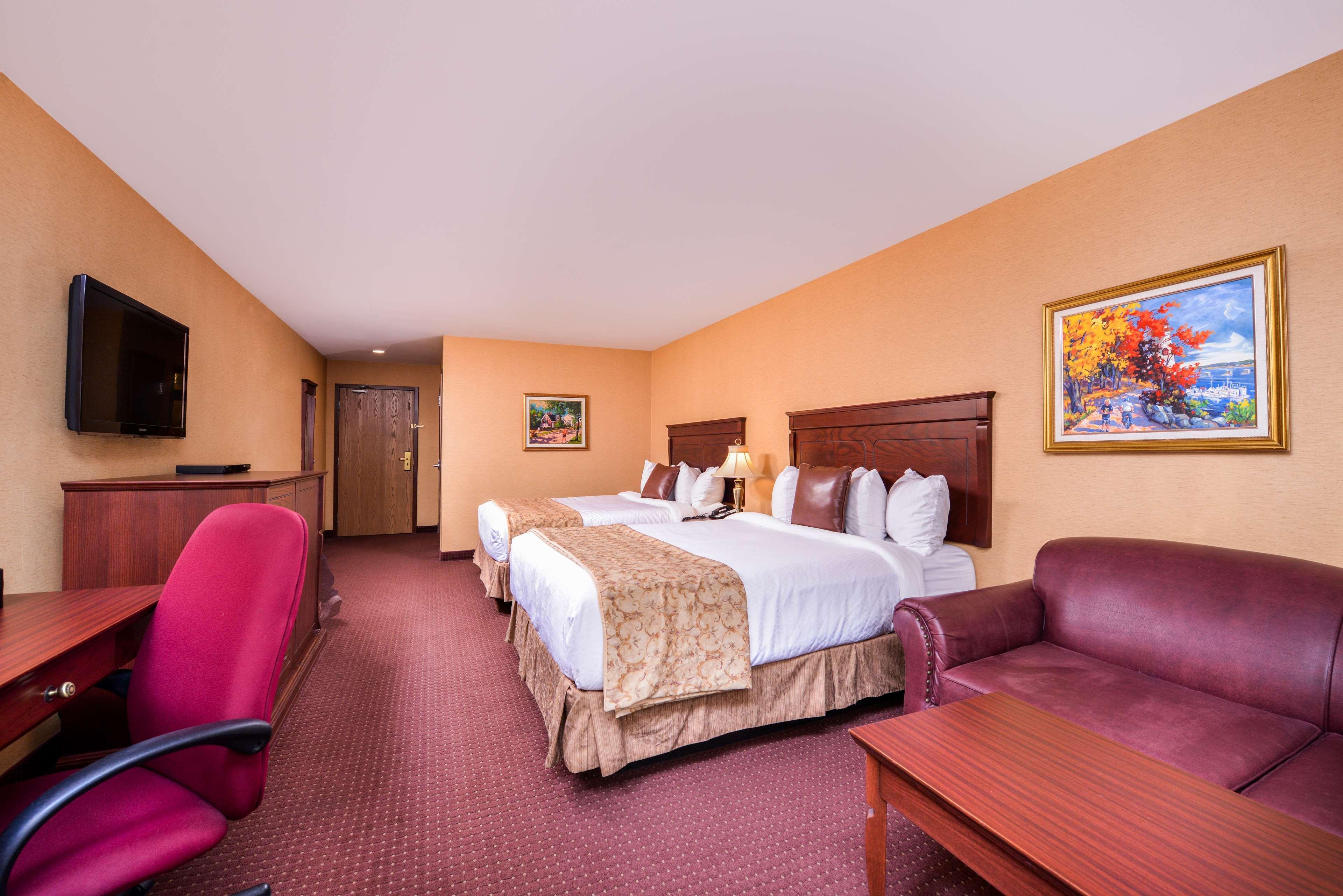 Best Western Plus Fredericton Hotel & Suites Zewnętrze zdjęcie